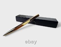 BULGARI Eccentric gold box ballpoint pen design