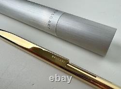 BULGARI pen Eccentric gold box ballpoint pen design