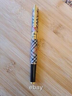 BURBERRY Vintage Fountain pen & book mark