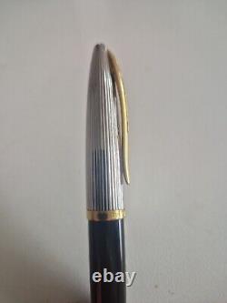 Black/gold Waterman Carène Deluxe Ballpoint Pen