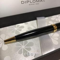 MINT Diplomat Ballpoint Pen Excellence A Black Lacquer Gold