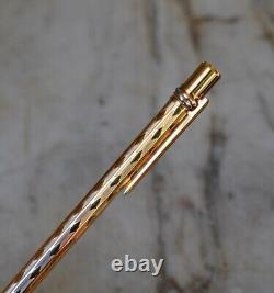 Magnificent Cartier Must Pl. Or Ballpoint Pen Guilloché Finish Diamond Pattern