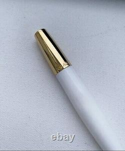 New Versace Collectible Ballpoint pen with Medusa Engraving Designer Pen