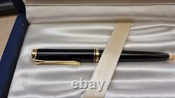 Pelikan SOUVERÄN K 800 Ballpoint Pen Black Gold Trim K800